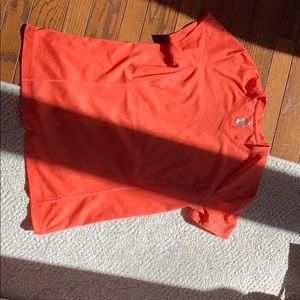 Sports shirt